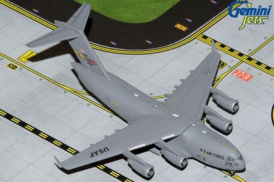 GMUSA115 GeminiJets C-17A Globemaster III 1/400 Model #05-5140 USAF 452nd AMW