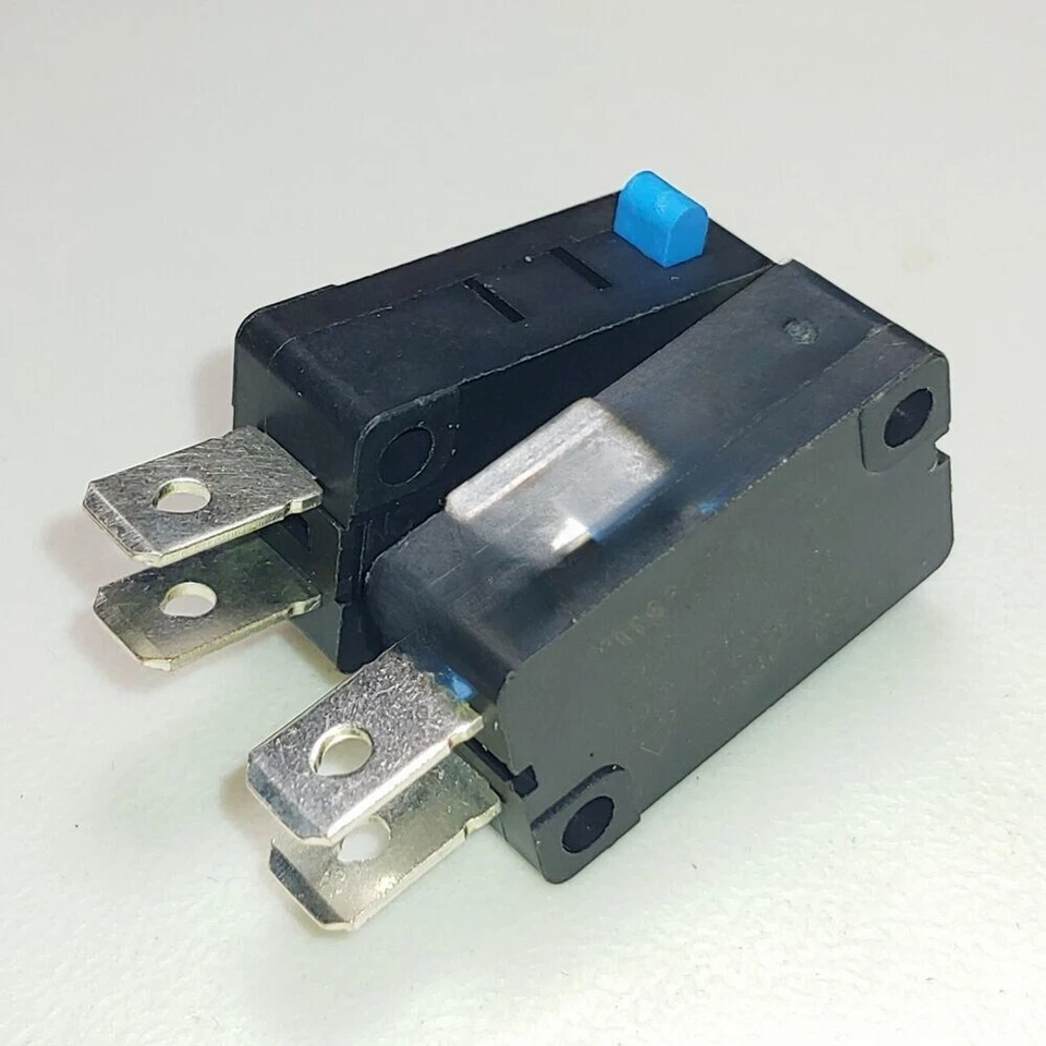 5PC Micro Limit Switch 3 pins 20A 36Vd.c 16A 48Vd.c MSB-1213-A / MSB-1216A - Image 4 of 4