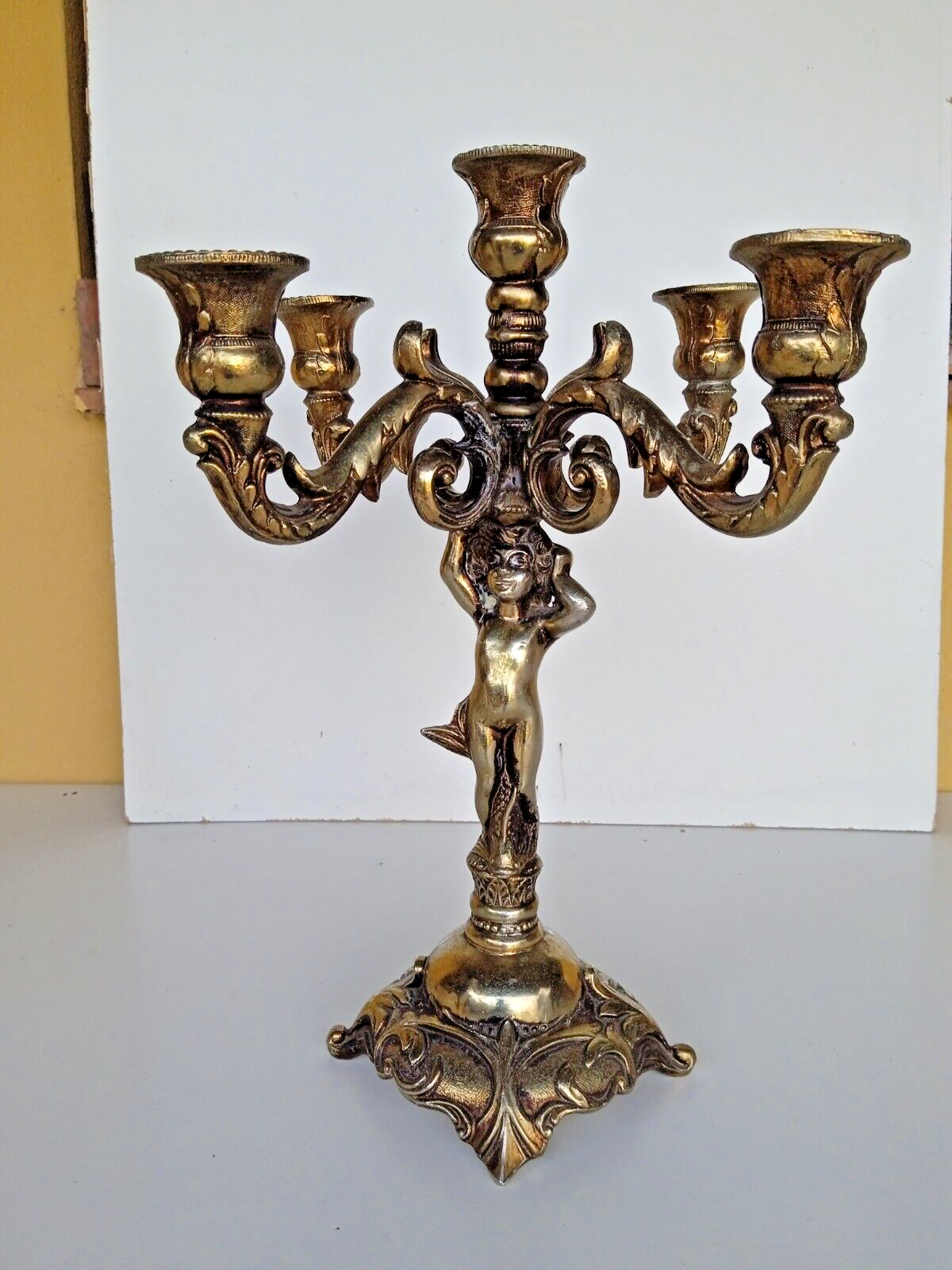 Foto 1 di 12