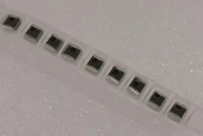 10 Pcs of B72530E0300K062 Epcos Varistors 1210 30Vrms 300A SMD