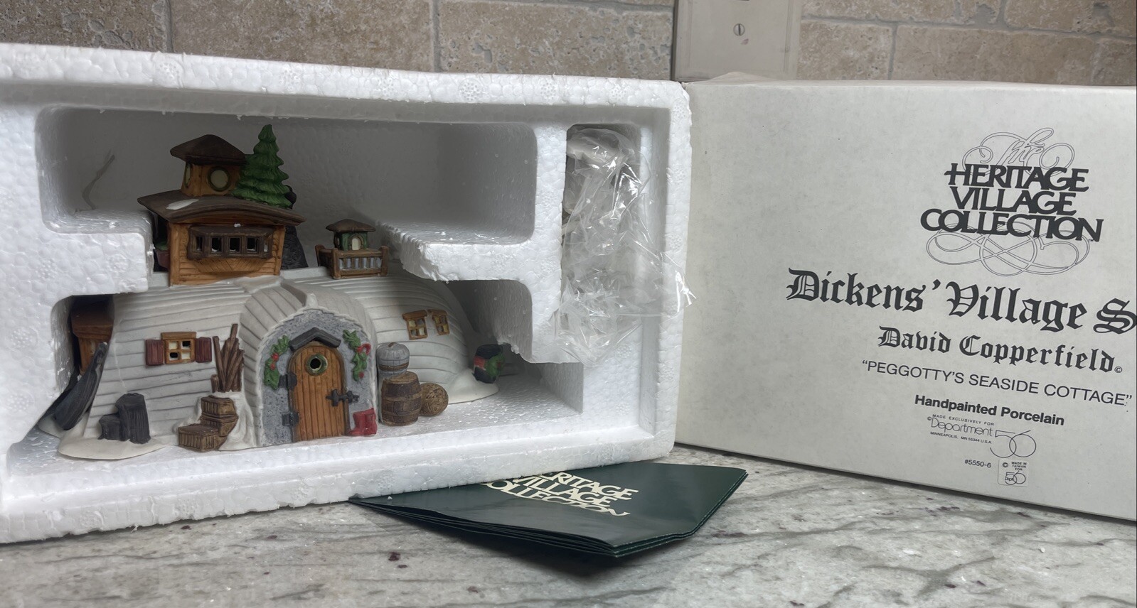 Dept 56 Dickens Village David Copperfield Peggotty's Seaside Cottage 55506 with Original Box