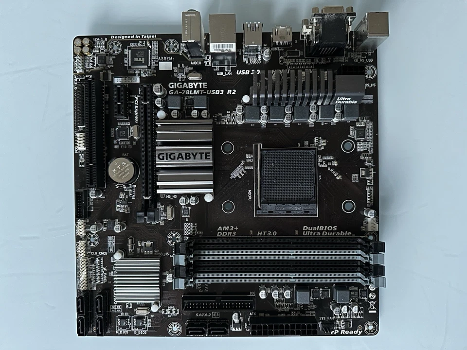 Gigabyte GA-78LMT-USB3 R2 AM3+ DDR3 MicroATX Motherboard with I/O Shield - Image 3 of 4