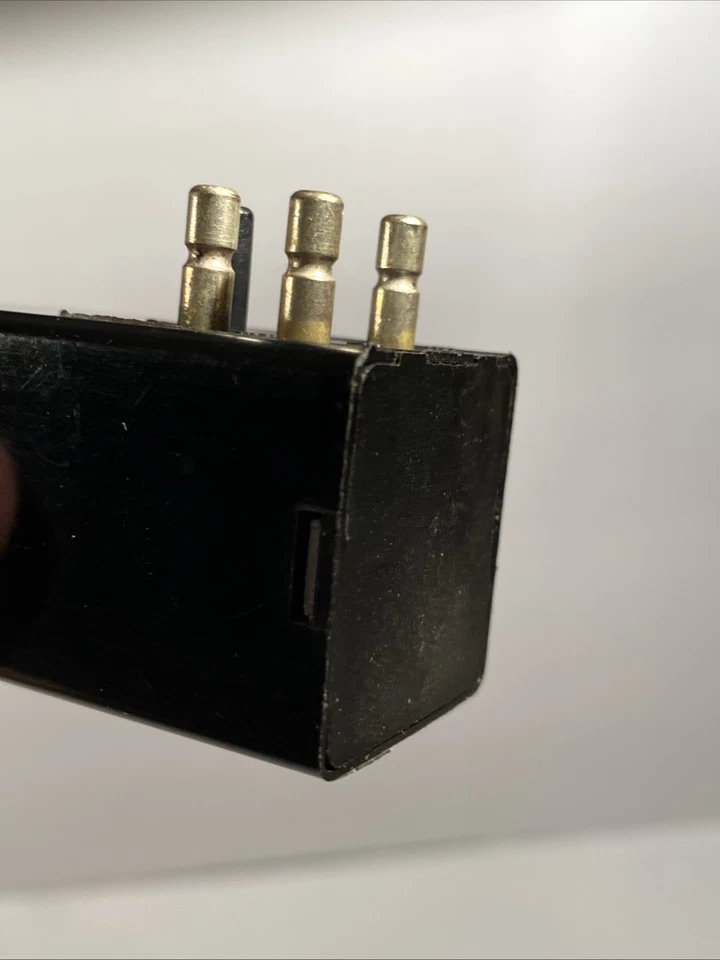 RELÉ INTERMITENTE PELIGRO DE TRABAJO MERCEDES W108 W109 W114 W115 W116 BOSCH 0335200007 Foto 3 de 4