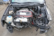 VW Golf 4 Bora Ölkühler Halter 2,3 AGZ Motor 150PS 110kw 066115403 -(1x an Motor