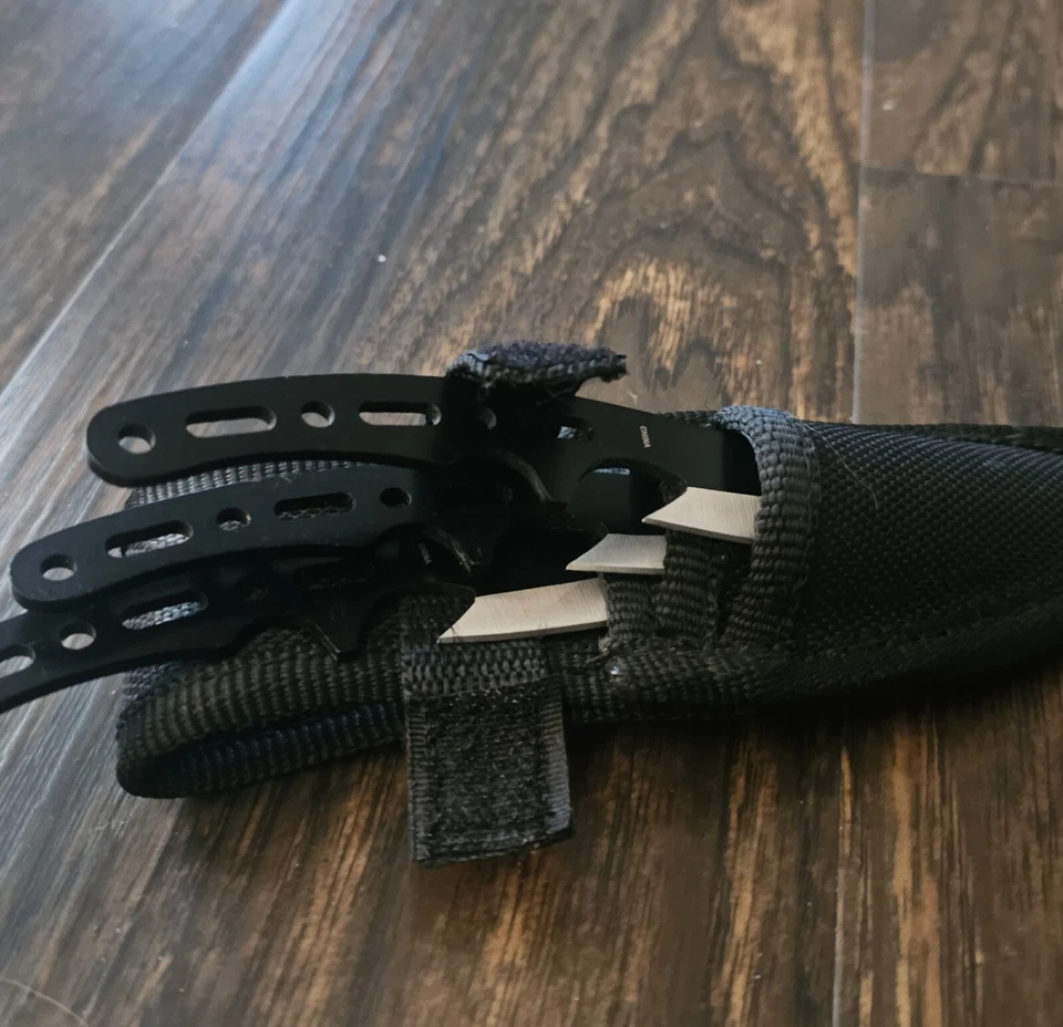 **35% DE DESCUENTO***Juego de 3* cuchillos de acero inoxidable con estuche Foto 2 de 2