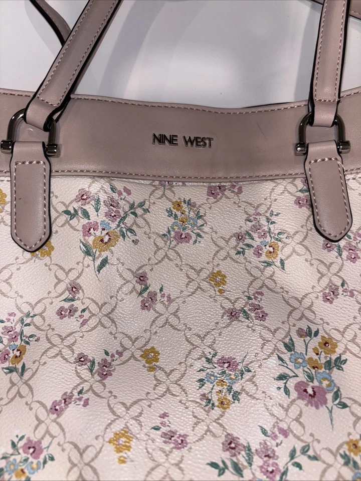 Nine West Light Pink Floral Purse Two Shoulder strap Tote Handbag Flowers Pretty - Image 2 of 4
