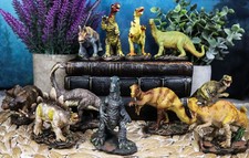 Jurassic Triceratops T-Rex Velociraptor And Family Dinosaur Mini Figurines Set