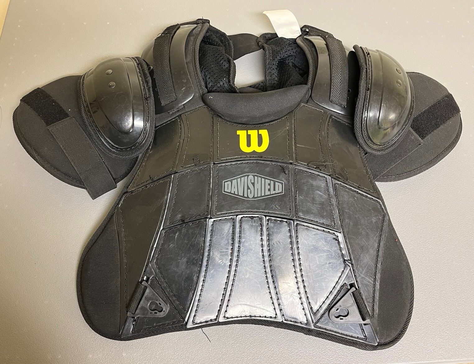 Wilson Davishield Chest Protector for Baseball & Softball Umpires (Men