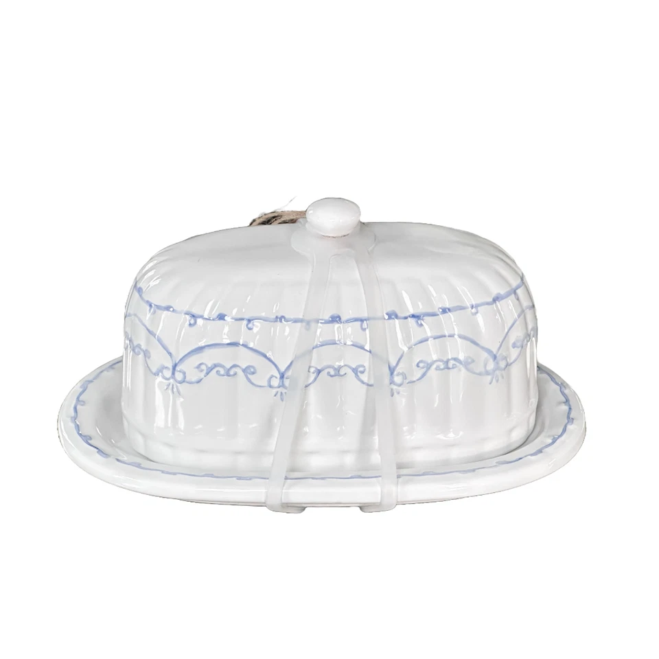 Plato de mantequilla de cerámica Strawberry Street 10 blanco roto con detalles azules cuerpo acanalado Foto 3 de 3