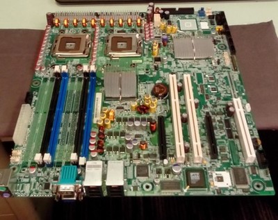Intel  S5000VSA Server Board Dual Sockel 771 D52032-712