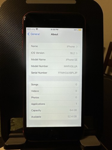 Jailbroken Ios 16.2 iPhone se 2a generazione 64 sbloccato rosso Pokemon Go Hack leggi👇🏻 - Foto 2 di 17
