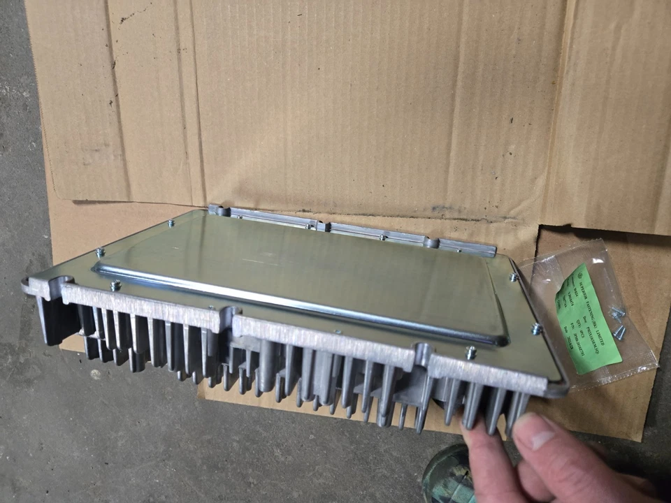 Cooper Bussman SurePower 21100E00 | Ecualizador de batería 12V 24V Foto 3 de 4