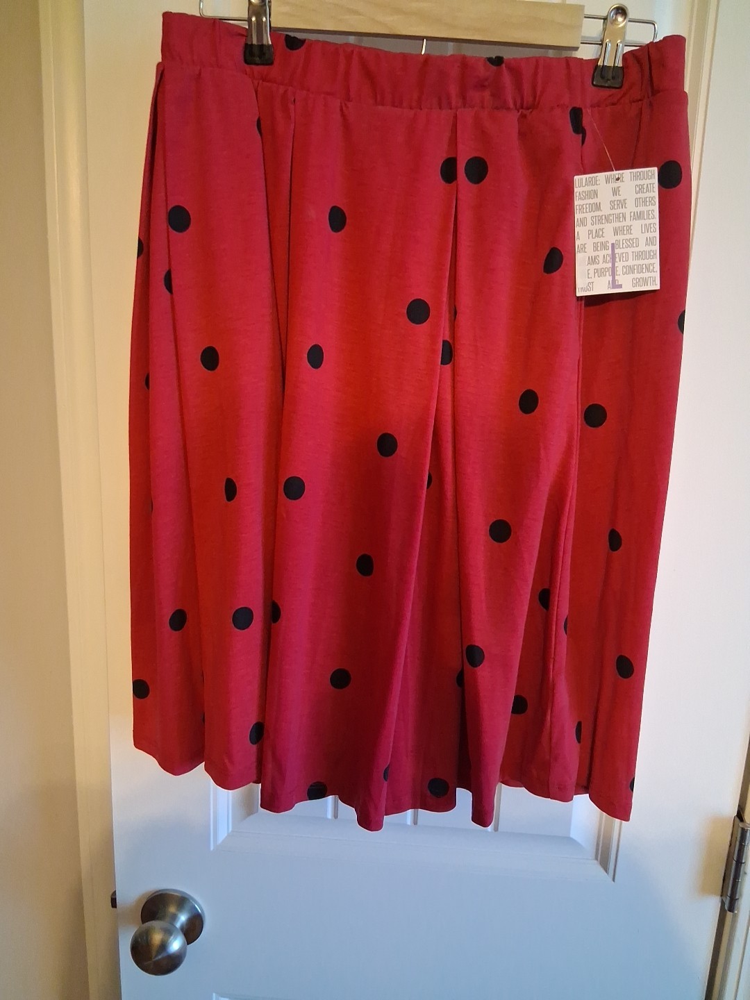 LuLaRoe Madison Black Red Polka Dot Knit Skirt Size L