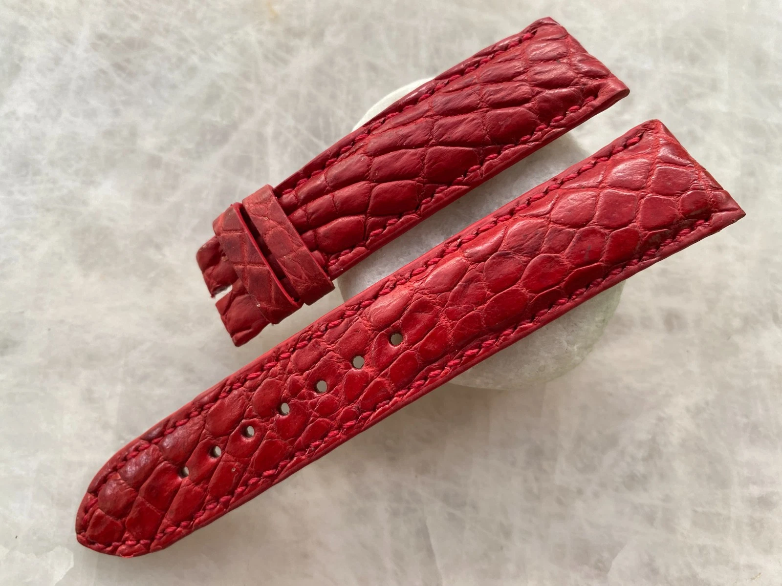 20mm/18mm Burgundy Alligator Crocodile Print Leather Watch Strap Band