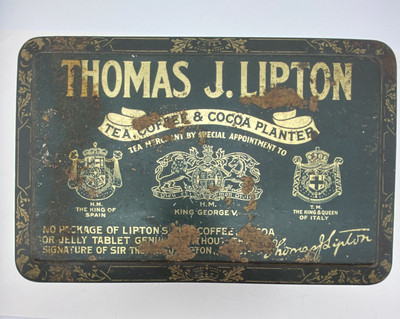 Antique Thomas J. Lipton Tea Merchant 3 lb Tin - Shows People Picking