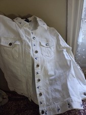 Denim Co Size M Vtg 2 Piece Set Embroidered Flowers W/Cropped Pants White/blue
