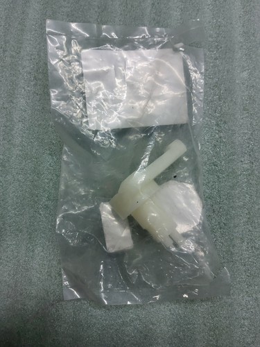 Applied Materials 0040-80385 MANIFOLD, BS CHEM-DI OUTLET, 300MM IBC AMAT - Picture 2 of 5