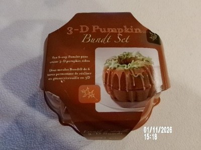 Vintage Nordic Ware 3-D Pumpkin Bundt Cake Set Bakeware Molds USA Fall Autumn