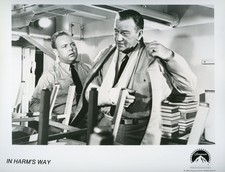 IN HARM'S WAY 8x10 b/w Press Photo / John Wayne & Carroll O'Connor