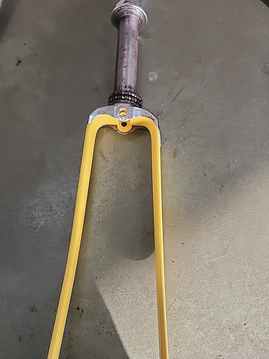 「Sting-Ray」　Schwinn front fork 1970sSCHWINN STINGRAY 5 SPEED YELLOW NEW PAINT FRONT FORK ASSEMBLY