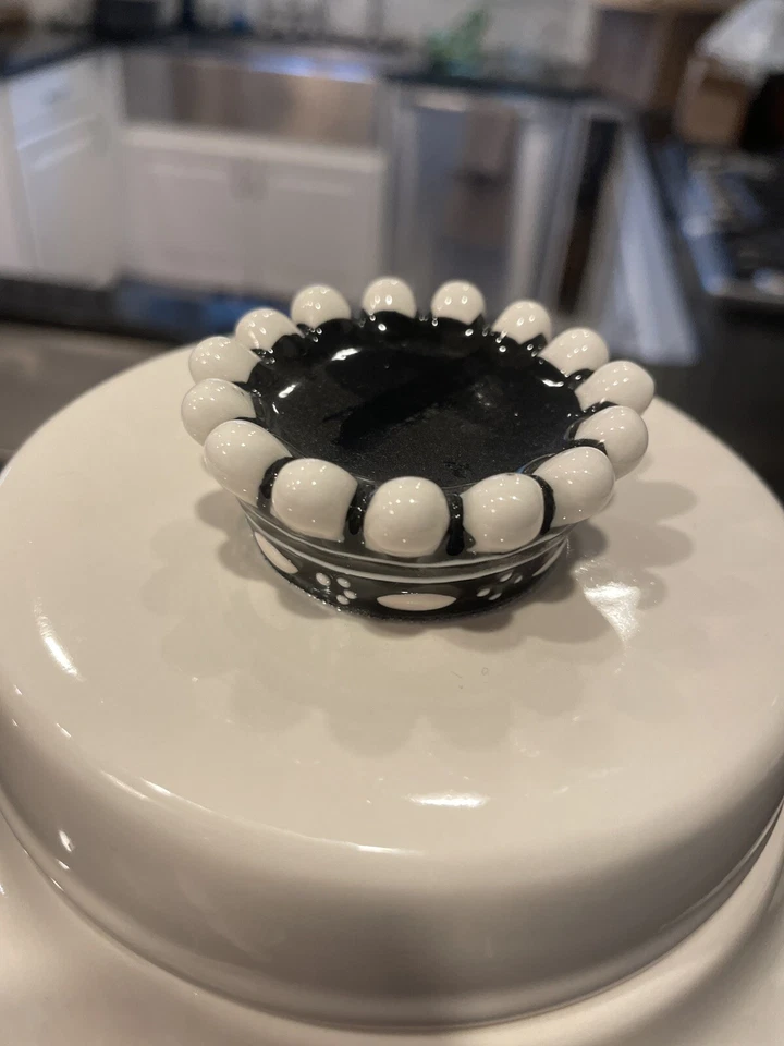 НОВЫЙ Rae Dunn — никогда не использовавшийся контейнер для угощения корой - Изображение 3 из 4