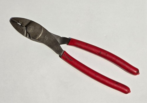 SNAP ON TOOLS Red Soft Grip 9" Wire Terminal Cutter Crimping Plier 29ACF - Picture 2 of 3