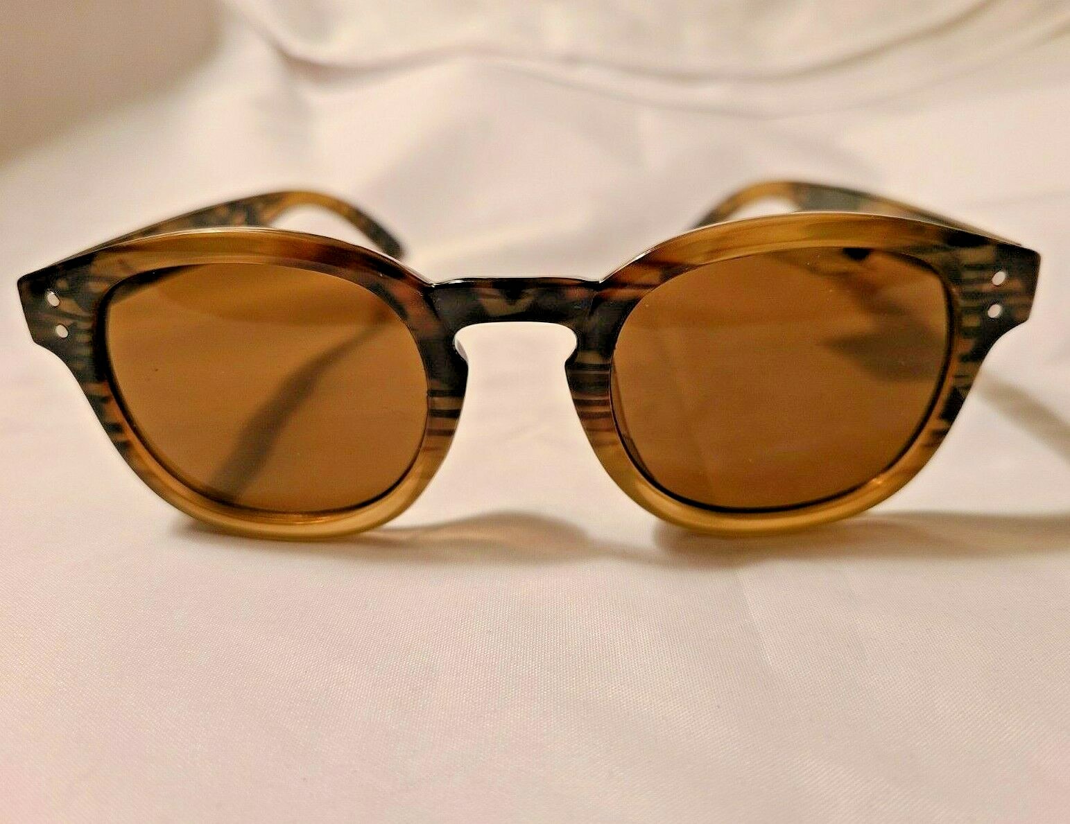 Optimum Optical Unisex Brown Sunglasses Round Keyhole Bridge French Press NWT