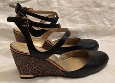 bandolino malorie wishbone sandal