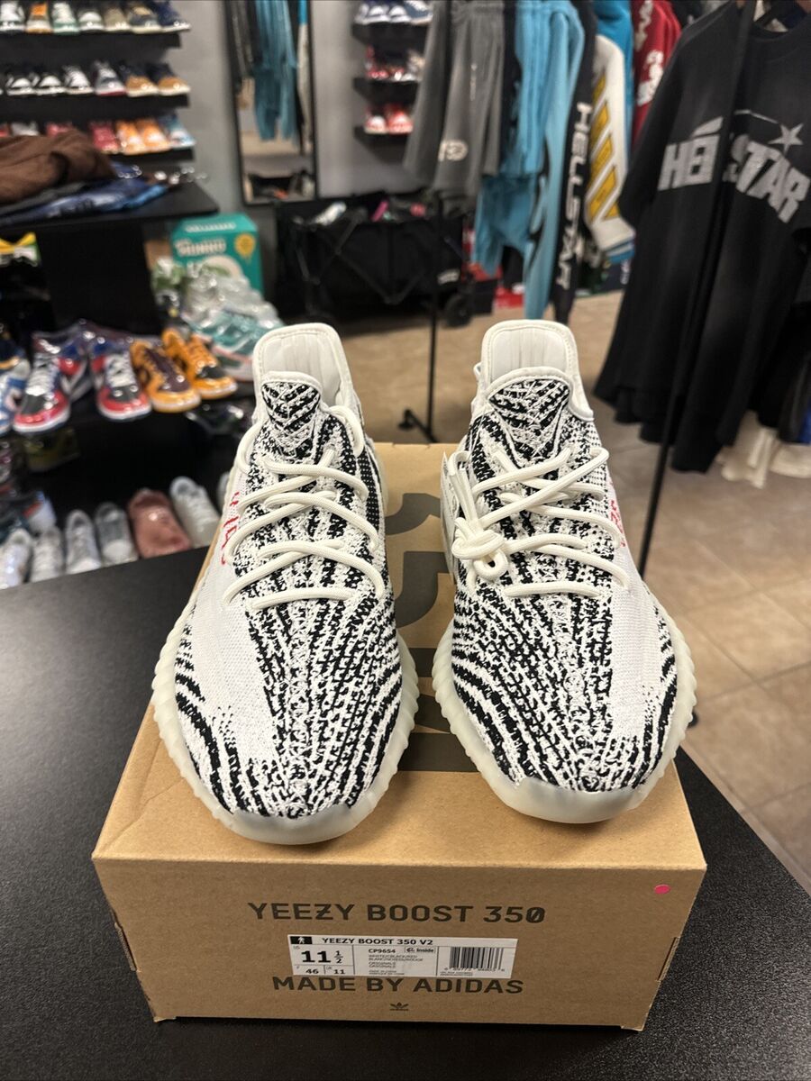 Adidas Yeezy Boost 350 V2 2018 Release Zebra -Men size 11.5 Adidas Yeezy Boost 350 V2 2018 Release Zebra -Men size 11.5