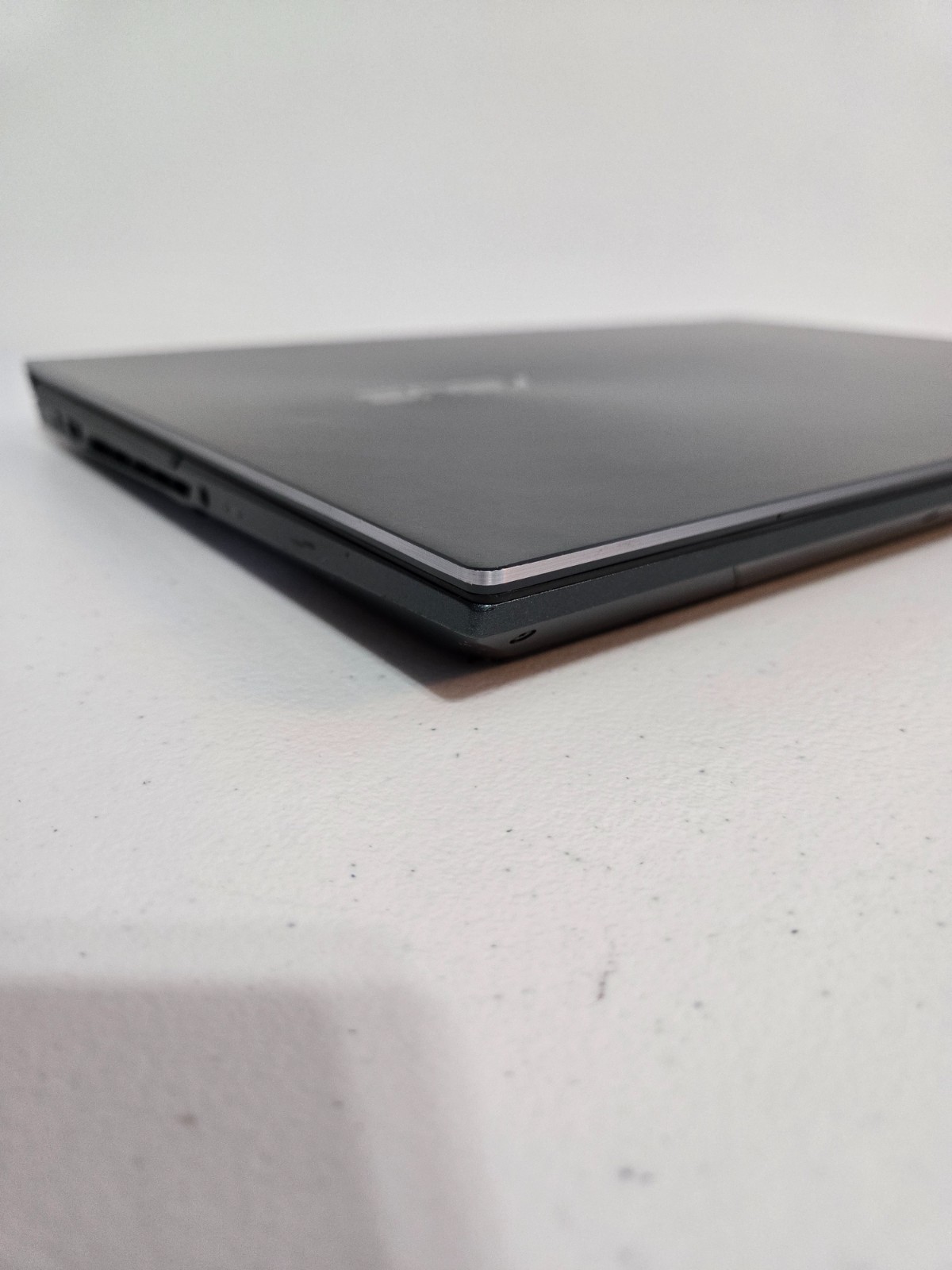 ASUS ZenBook Pro Duo, 15.6-Inch Laptop, with Intel Core i7 10th Gen., 1 TB SSD (Solid State Drive), Windows 11 Pro