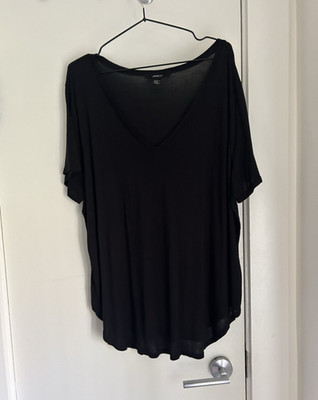 Forever 21+ Women's Black Solid V-Neck Short Sleeve Pullover Top Size 3X