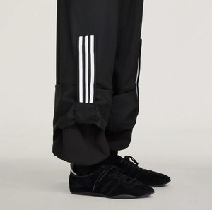 年末セールADIDAS Y-3 MEN PANTS adidas Y-3 Washed Twill Cargo Pants in Black | SVD USA