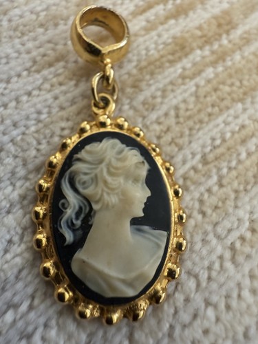 Vintage Dauplaise Gold Tone Pendant With Ivory Lady- - Picture 1 of 2