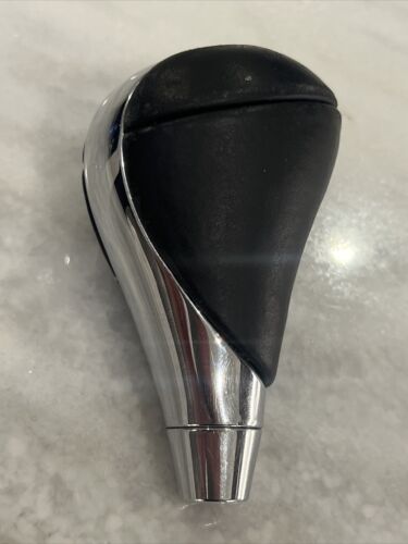 Oem 2007 - 2013 Lexus Shift Knob Rx Gs Es Ls Is Chrome Leather Shifter Gear - Foto 2 di 6