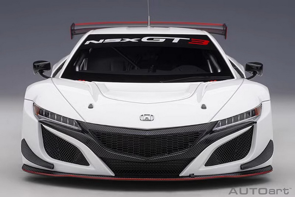AUTOART 1/18 NSX HONDA NSX GT3 2018 White Plastics Car Model Doors