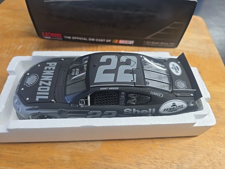 Cargador Kurt Busch #22 Shell Stealth 2011 1/24 Foto 2 de 4