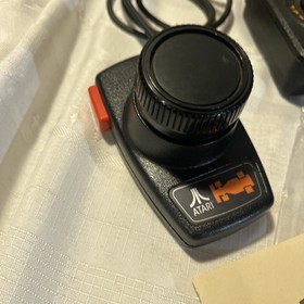 Atari 2600 4 Switch Woodgrain Console Joystick Driver Paddle Wires & 21 Games