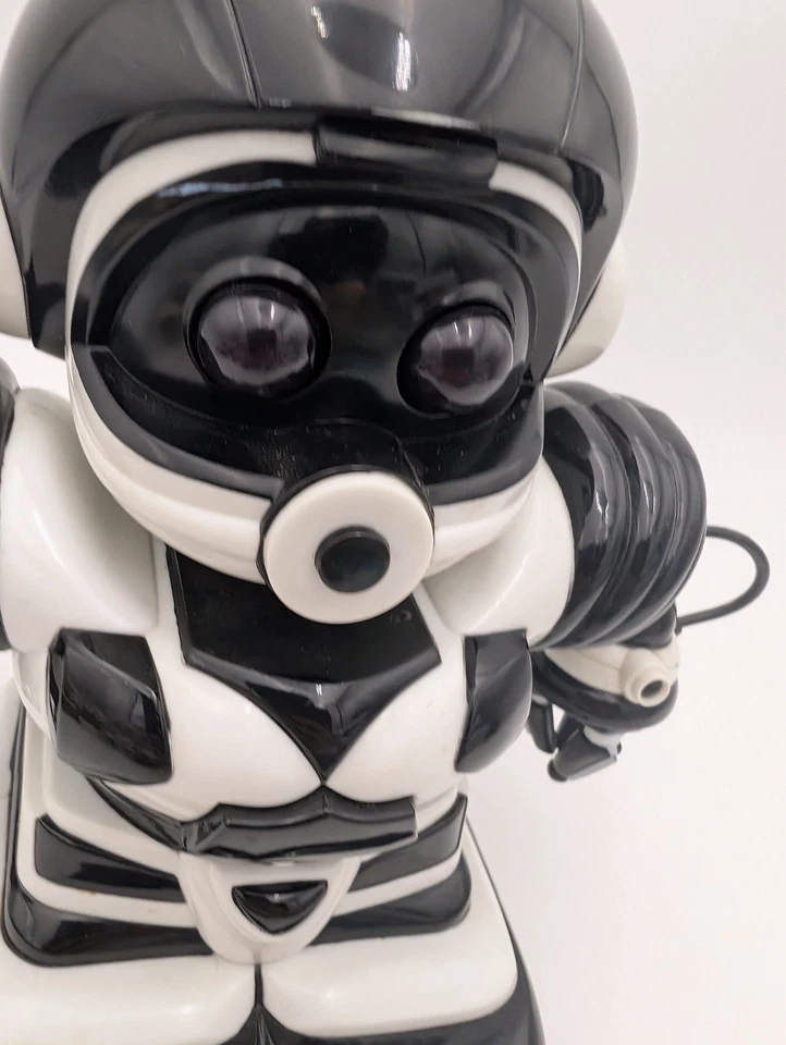 Wowwee Mini Robosapien Jr Robot Working condition - Image 2 of 4