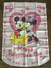 DISNEY Mickey Minnie Pluto HAPPY VALENTINES DAY Hugs Love Yard Flag 40x28" 2006