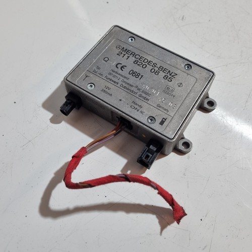 CK18* MercedesBenz C-klasse 203 Antennenverstärker Verstärker Antenne 2118200885