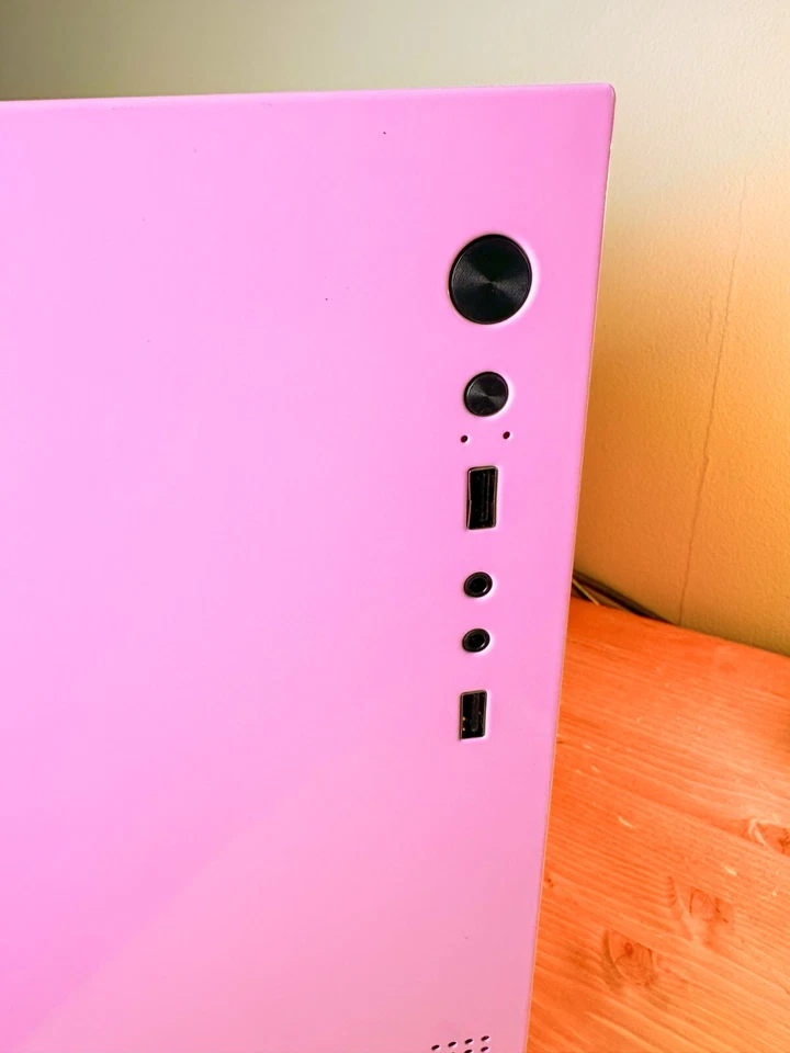 Custom PINK Compact Gaming PC Intel i7 - 16GB RAM  Nvidia Quadro K2000 SSD + 1TB - Image 3 of 4