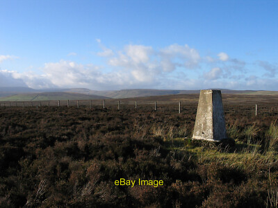 Foto 12x8 Heidemoorland mit Trigpunkt am Ouster Bank Lofthouse The t c2004