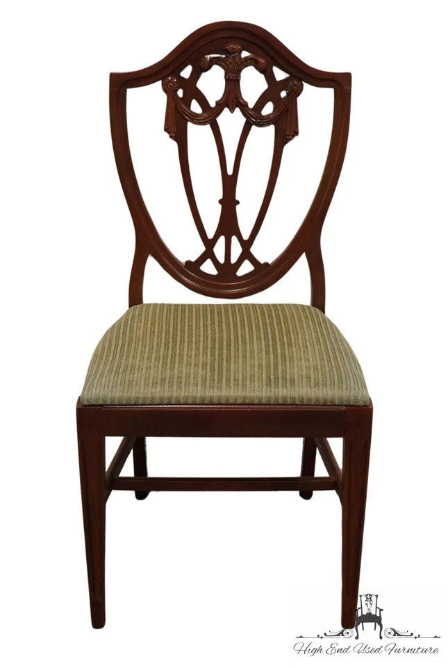 Silla lateral de comedor vintage de caoba maciza estilo Duncan Phyfe con respaldo protector Foto 3 de 4