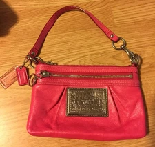 COACH POPPY BRIGHT PINK LEATHER BAGUETTE WRISTLET CLUTCH CONVERTIBLE HTF RARE 