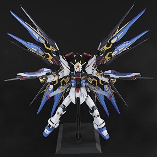 BANDAI ZGMF-X20A PG SEED DESTINY 1/60 Strike Freedom Gundam BANDAI ZGMF-X20A PG SEED DESTINY 1/60 Strike Freedom Gundam