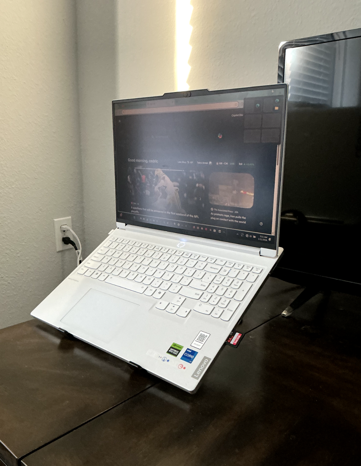 Lenovo Legion 7i 16″ (i7-14700HX, RTX 4060, 64GB RAM, 4TB SSD) Gaming Laptop