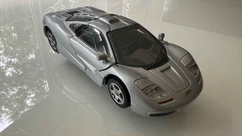 Mc Laren F1 - 1/18 - Photo 2/4