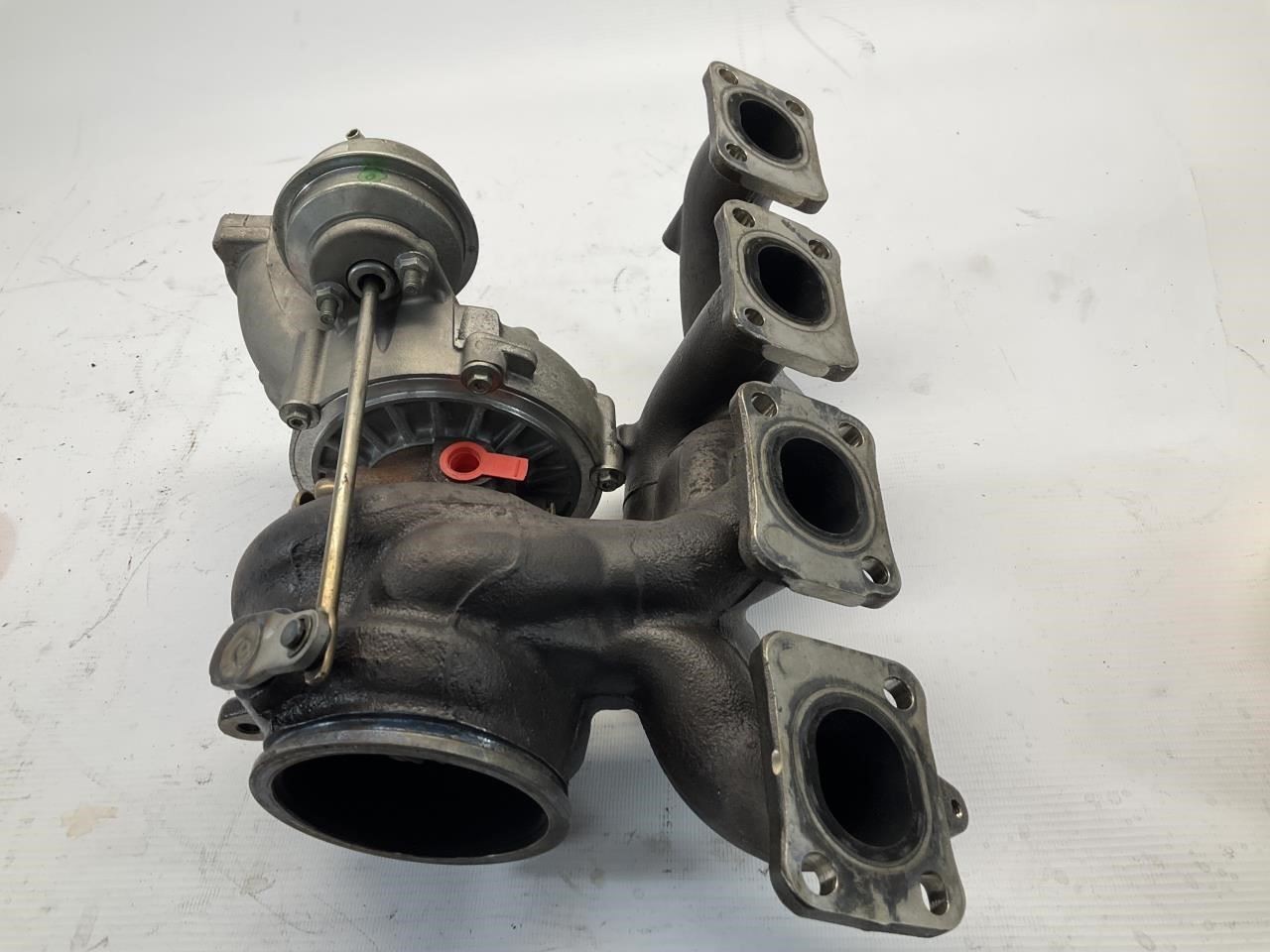 19-23 Maserati Levante 3.8L Right Turbocharger Supercharger W/ Exhaust Manifold