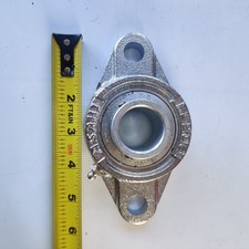 AMI UCFL208  30 2  Bolt Flange Bearing   Cast Iron Housing  30mm Insert   New