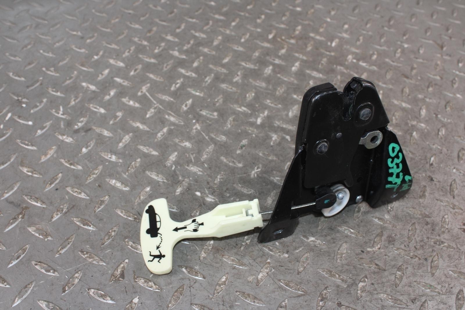Maserati Ghibli 2014-2020 Rear Trunk latch